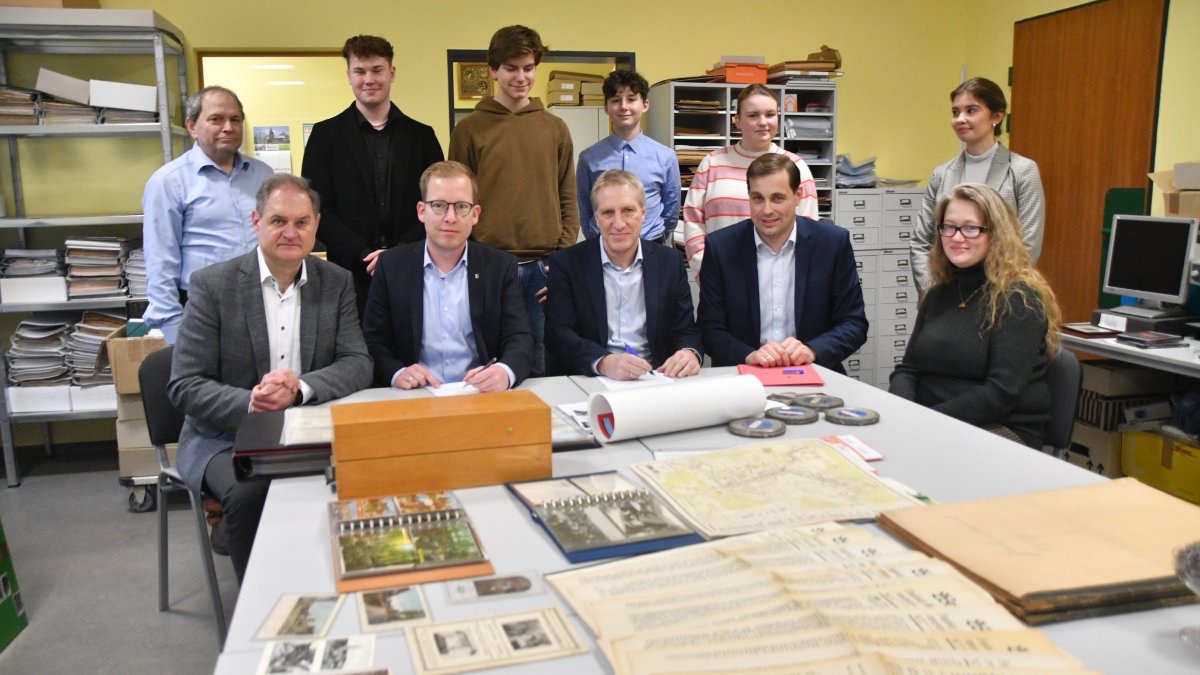Bildungspartnerschaft mit Stadtarchiv und Stalag-Gedenkstätte