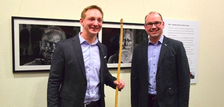 Foto-Ausstellung von Felix Tinnefeld über das Volk der Suri